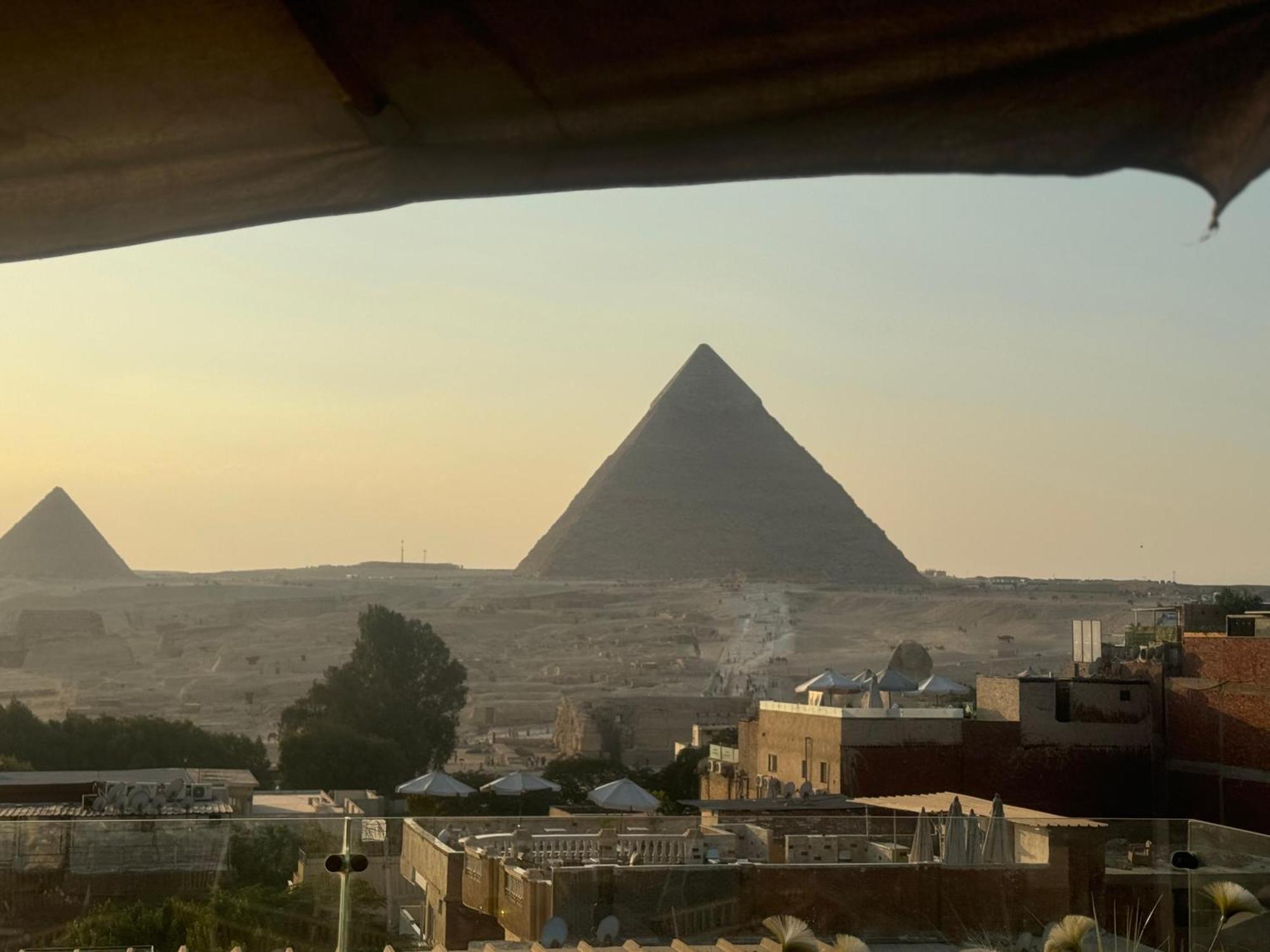 Pyramids And Sphinx Hotel Kafrat al Jabal Exterior photo